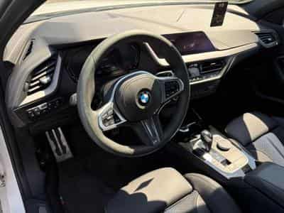 BMW 118 i Pack M 1.5L 140ch /Sièges chauffants/GPS (2019) - Photo 6