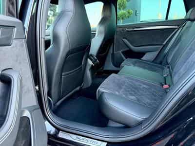 Skoda Superb Superb Combi Sportline 2.0 TDI DSG 4x4 /1.HAND/ (2022) - Photo 14