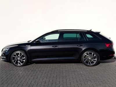 Skoda Superb Superb Combi Sportline 2.0 TDI DSG 4x4 /1.HAND/ (2022) - Photo 8