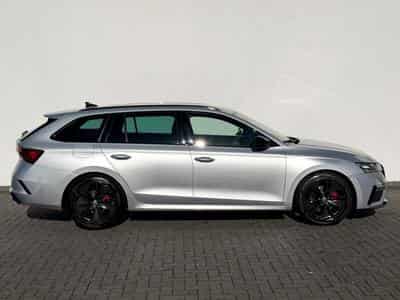 Skoda Octavia Octavia Combi RS 2.0 TDI DSG /LED/CAM/HUD/AHK/ (2022) - Photo 4