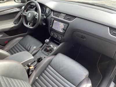 Skoda Octavia RS 2.0L 220ch (2016) - Photo 10