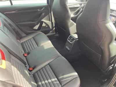 Skoda Octavia RS 2.0L 220ch (2016) - Photo 11
