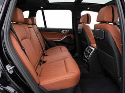 BMW X5 45e XDRIVE M SPORT PAKET LASER HEAD UP PANO CUIR NAVI 1 HAND (2022) - Foto 7