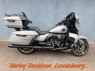 Harley-Davidson Street Glide ULTRA (2025) - Photo 1