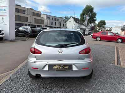 Alfa-Romeo 147 1.9 JTD (2008) - Photo 8