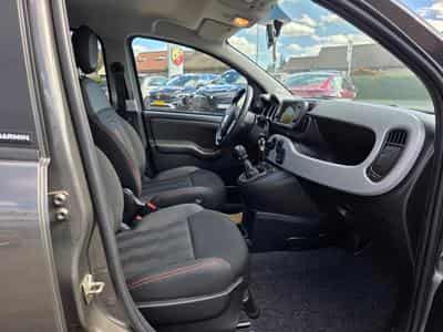 Fiat Panda GARMIN 1.0 HYBRID 70 CV (2022) - Foto 6