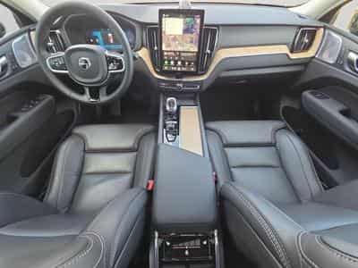 Volvo XC60 Facelift B5 AWD Ultra Dark/ Essence (2025) - Photo 3
