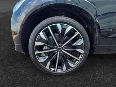 Volvo XC60 Facelift B5 AWD Ultra Dark/ Essence (2025) - Photo 14