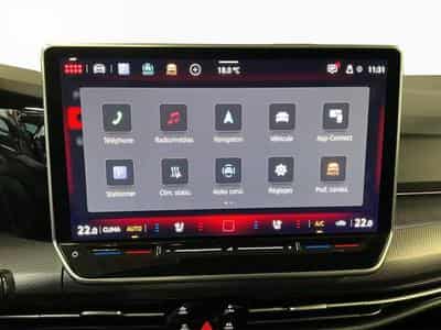 VW Golf GTI+DSG+LM19+Pano+MatrixLED (2024) - Foto 13