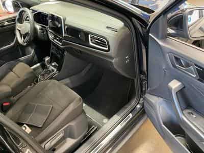 VW T-Roc R-Line Edition 1.5 TSI 150 CV DSG7 *ACC* CAM * HAYON * (2025) - Foto 6