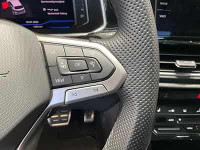 VW T-Roc R-Line Edition 1.5 TSI 150 CV DSG7 *ACC* CAM * HAYON * (2025) - Foto 9