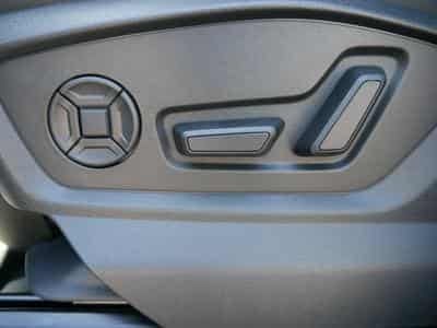 Audi Q7 S line (2025) - Photo 10