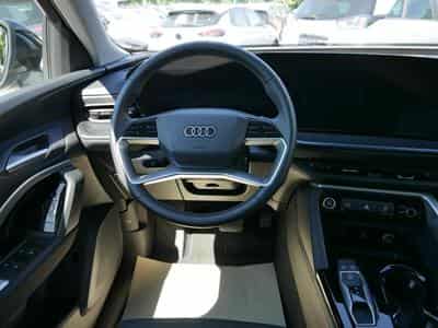 Audi Q5 Sportback Sportback (2025) - Photo 14