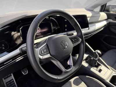 VW Golf VIII 1.0 TSI 81kW Life (2024) - Photo 6