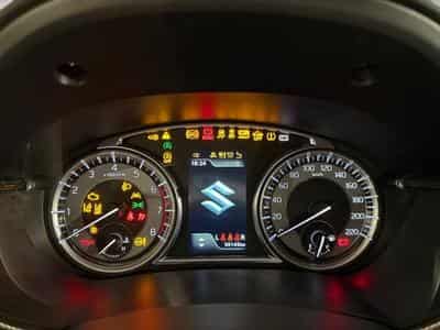 Suzuki Grand Vitara 1.4 Luxe MHEV 2WD (2024) - Photo 2