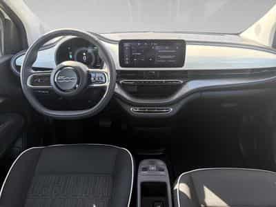 Fiat 500 500e 42 kWh LIMO (2023) - Photo 5