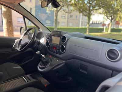 Peugeot Partner Manuelle / Essence / Attache Remorque / (2018) - Photo 12