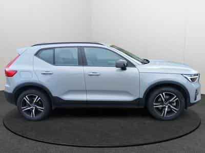 Volvo XC40 Plus Dark B3 Mild Hybrid (2025) - Photo 6