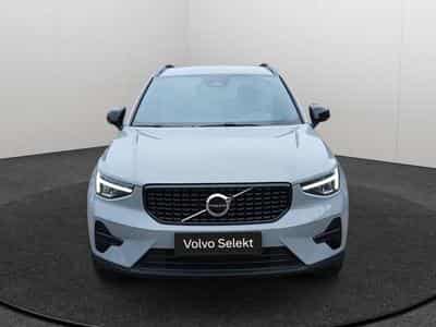 Volvo XC40 Plus Dark B3 Mild Hybrid (2025) - Photo 8