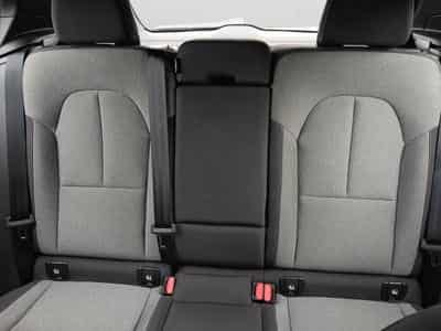 Volvo XC40 Plus Dark B3 Mild Hybrid (2025) - Photo 13