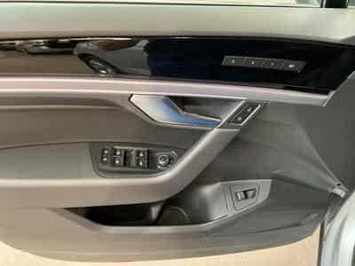VW Touareg R-Line+DSG+V6+4M+AHK+Luft. (2023) - Photo 14