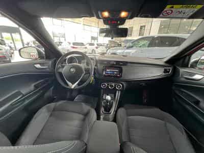 Alfa-Romeo Giulietta 1.4 SPORT 120 , 1HAND, CARPLAY, CAMERA, LED, GARANTIE (2019) - Foto 8
