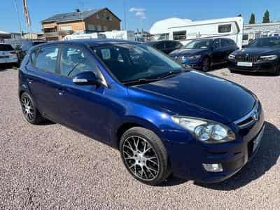 Hyundai i30 i30 1.4 Comfort *Teilleder*Klimaaut.*PDC* (2009) - Photo 3