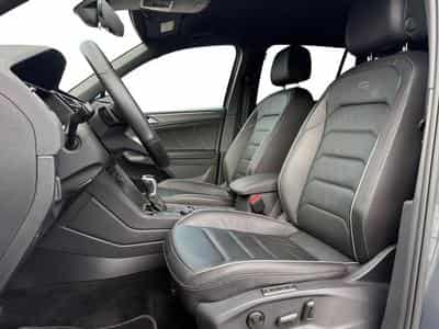 VW Tiguan Tiguan R-Line 4Motion, Black Style, DCC, ACC, Le (2022) - Photo 11