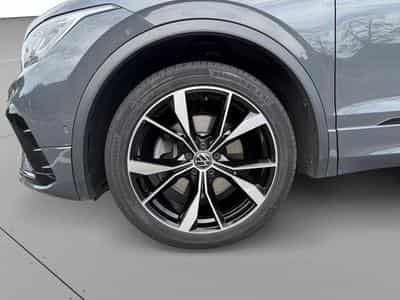 VW Tiguan Tiguan R-Line 4Motion, Black Style, DCC, ACC, Le (2022) - Photo 10