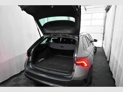 Skoda Octavia Octavia Combi Diesel IV 2.0 TDI DSG 4x4 RS, Navi (2024) - Foto 4