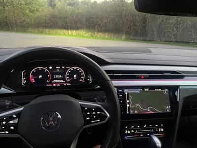 VW Arteon Shooting Brake 2.0 Tdi 200 R-Line 4Motio (2021) - Photo 4