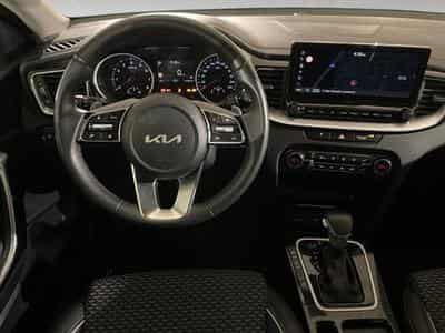 Kia Ceed Pulse 1.0 T-GDI 120 MHEV DCT ISG (2024) - Foto 6