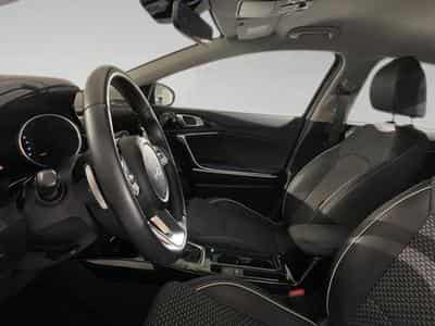 Kia Ceed Pulse 1.0 T-GDI 120 MHEV DCT ISG (2024) - Foto 4