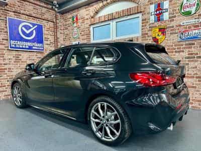BMW 118 118dA 2.0 150cv Auto M-SPORT (2023) - Foto 2