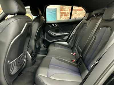 BMW 118 118dA 2.0 150cv Auto M-SPORT (2023) - Foto 6