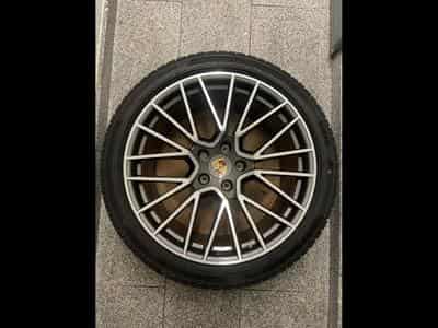 Jantes alu + Pneus h 21" 305/35 R21 109V (2026) - Photo 1