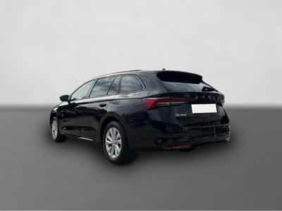 Skoda Octavia (2024) - Foto 2