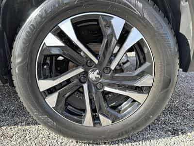 Peugeot 2008 1.5 BLUEHDI 130 GT EAT8 (2023) - Photo 9