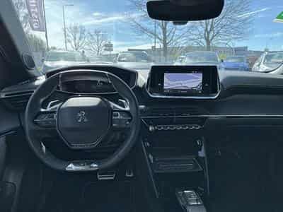 Peugeot 2008 1.5 BLUEHDI 130 GT EAT8 (2023) - Photo 10