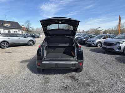Peugeot 2008 1.5 BLUEHDI 130 GT EAT8 (2023) - Photo 11