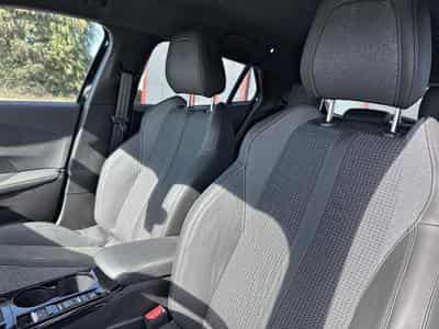 Peugeot 2008 1.5 BLUEHDI 130 GT EAT8 (2023) - Photo 13