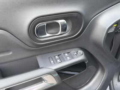 Citroen C5 AIRCROSS 1.2 HYBRIDE 145 MAX BOITE AUTOMATIQUE (2025) - Photo 13