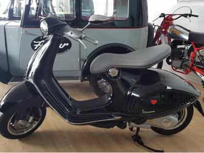 Vespa 946 (2015) - Photo 1