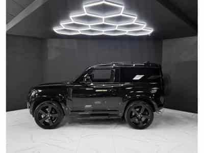 Land-Rover Defender 90 AWD V8 WARRANTY 12/2029 (2024) - Photo 2
