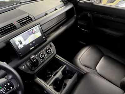 Land-Rover Defender 90 AWD V8 WARRANTY 12/2029 (2024) - Photo 12