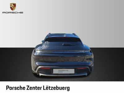 Porsche Taycan 4S Cross Turismo (2022) - Photo 4