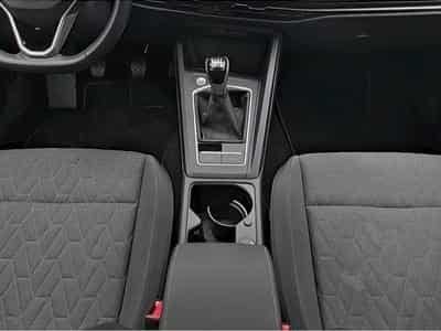 VW Golf (2024) - Photo 6