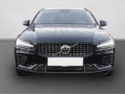 Volvo V60 (2024) - Photo 2