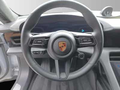 Porsche Taycan Turbo Cross Turismo (2024) - Photo 12