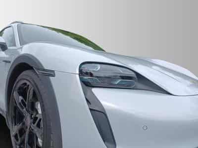 Porsche Taycan Turbo Cross Turismo (2024) - Photo 15